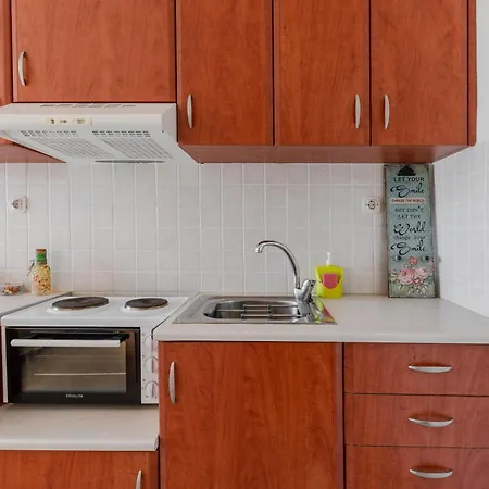 μελίτατα 17 *